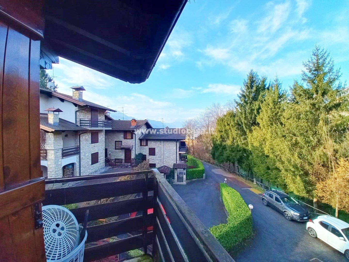 Appartamento in vendita a Rovetta