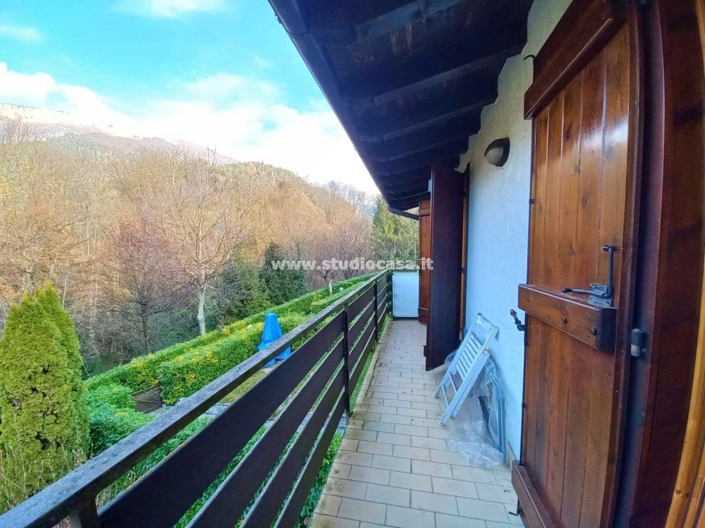 Appartamento in vendita a Rovetta