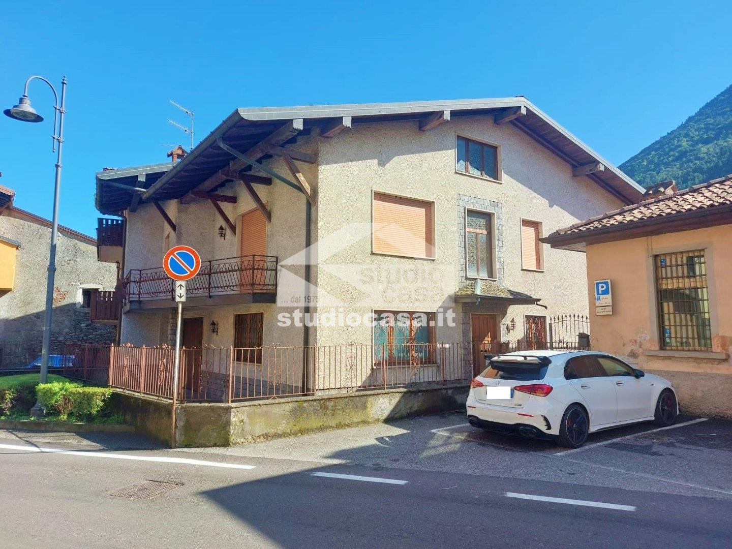 Casa Bifamiliare in vendita a Cerete