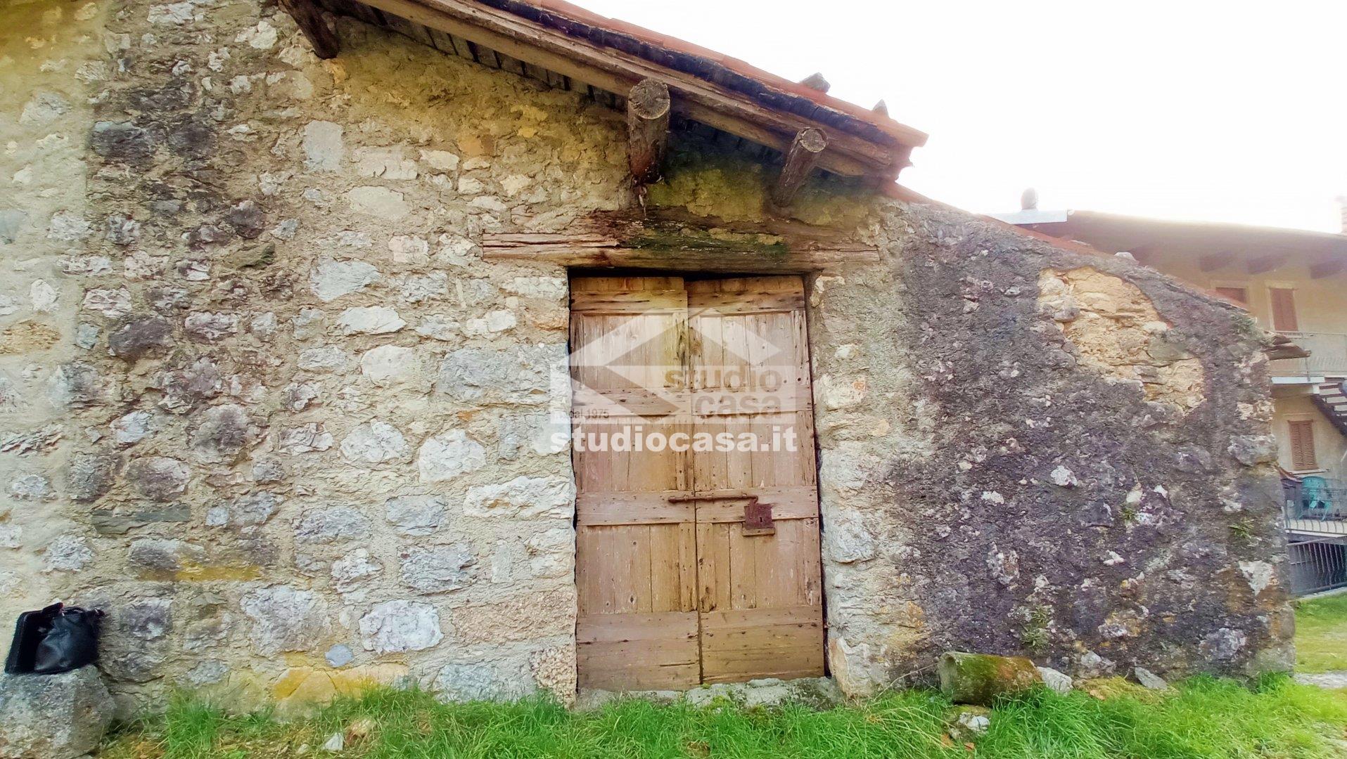 Baita in vendita a Oltressenda Alta