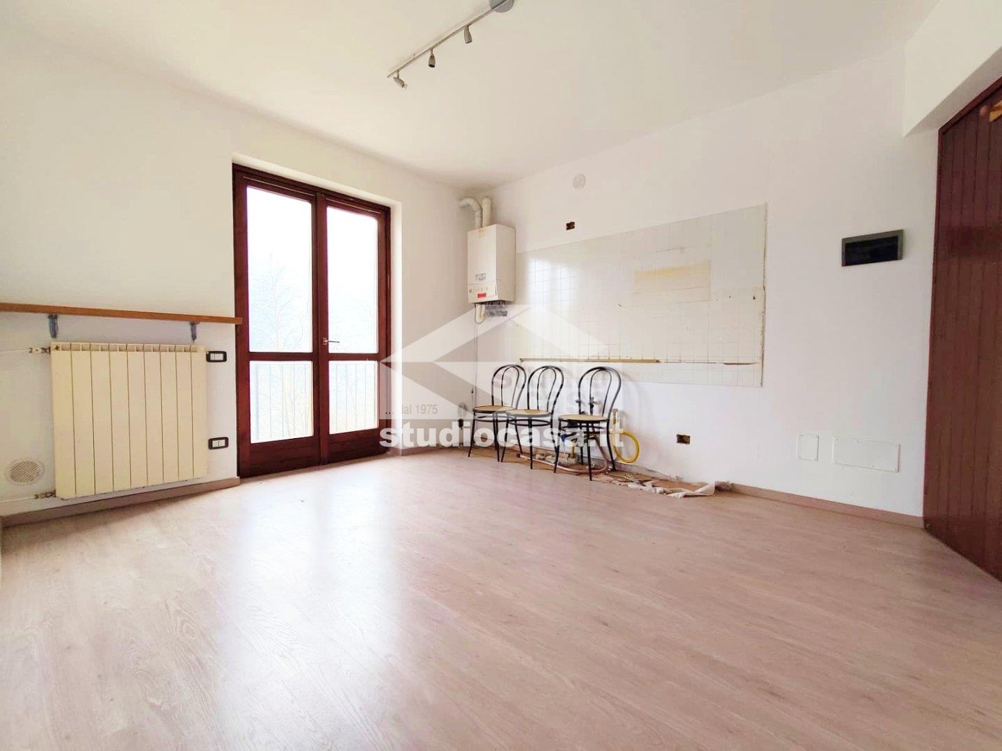 Appartamento in vendita a Parre