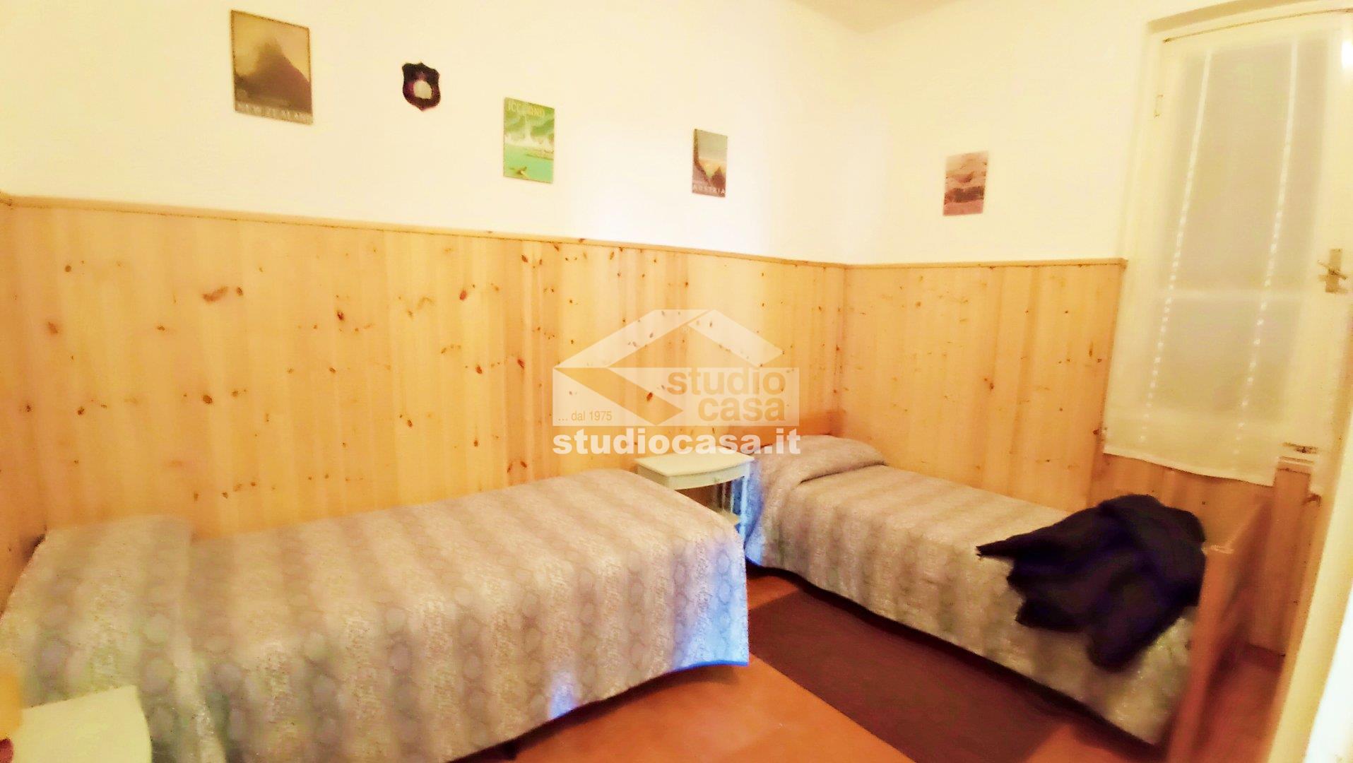 Appartamento in vendita a Gorno