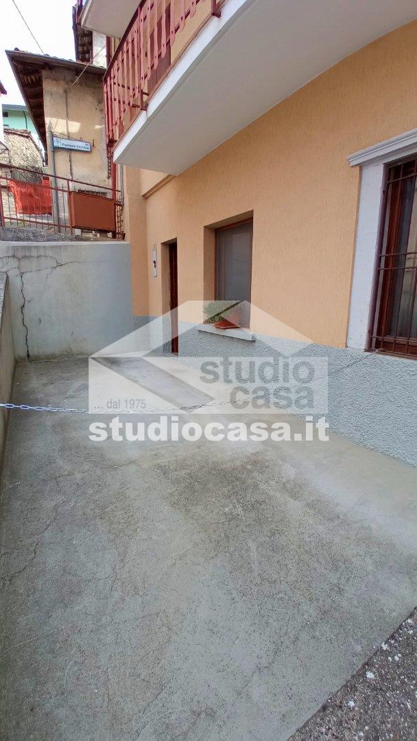 Casa Rustica in vendita a Gorno