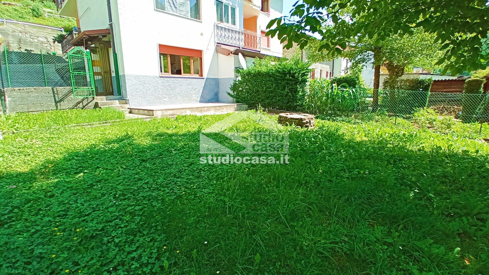 Appartamento in vendita a Gorno