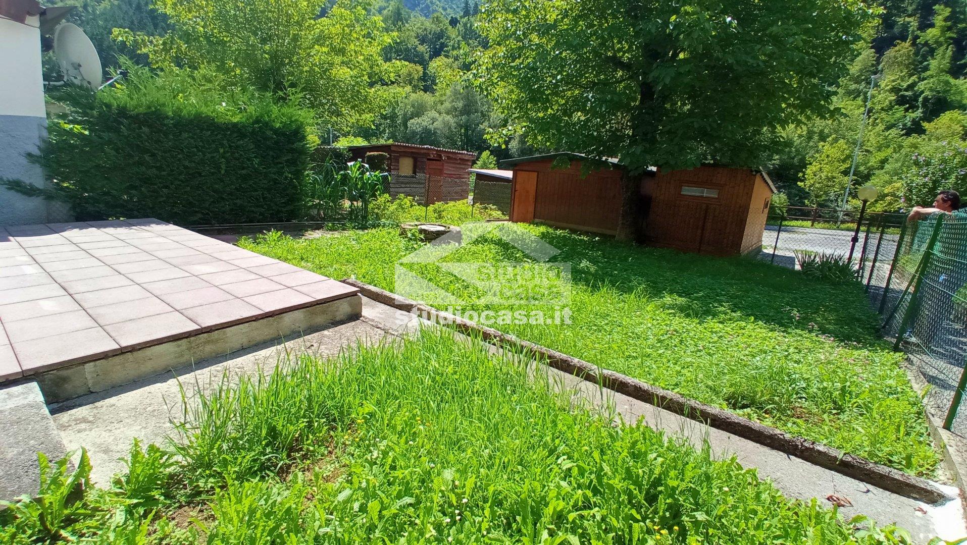 Appartamento in vendita a Gorno