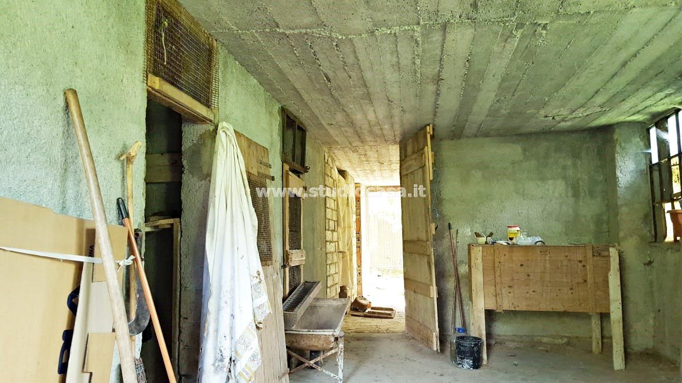 Cascina in vendita a Gorno