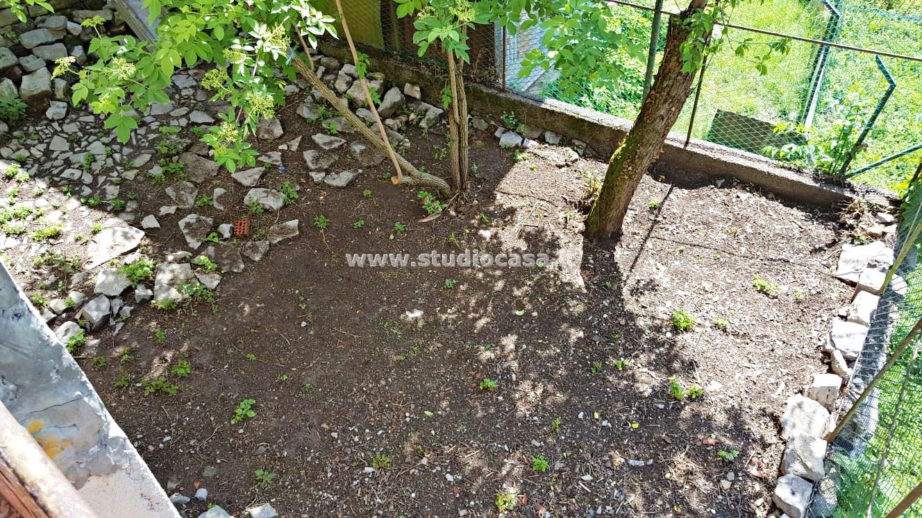 Cascina in vendita a Gorno