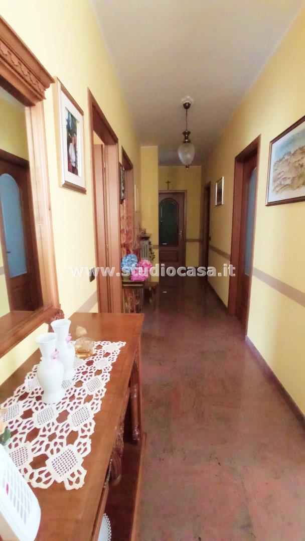 Appartamento in vendita a Gorno
