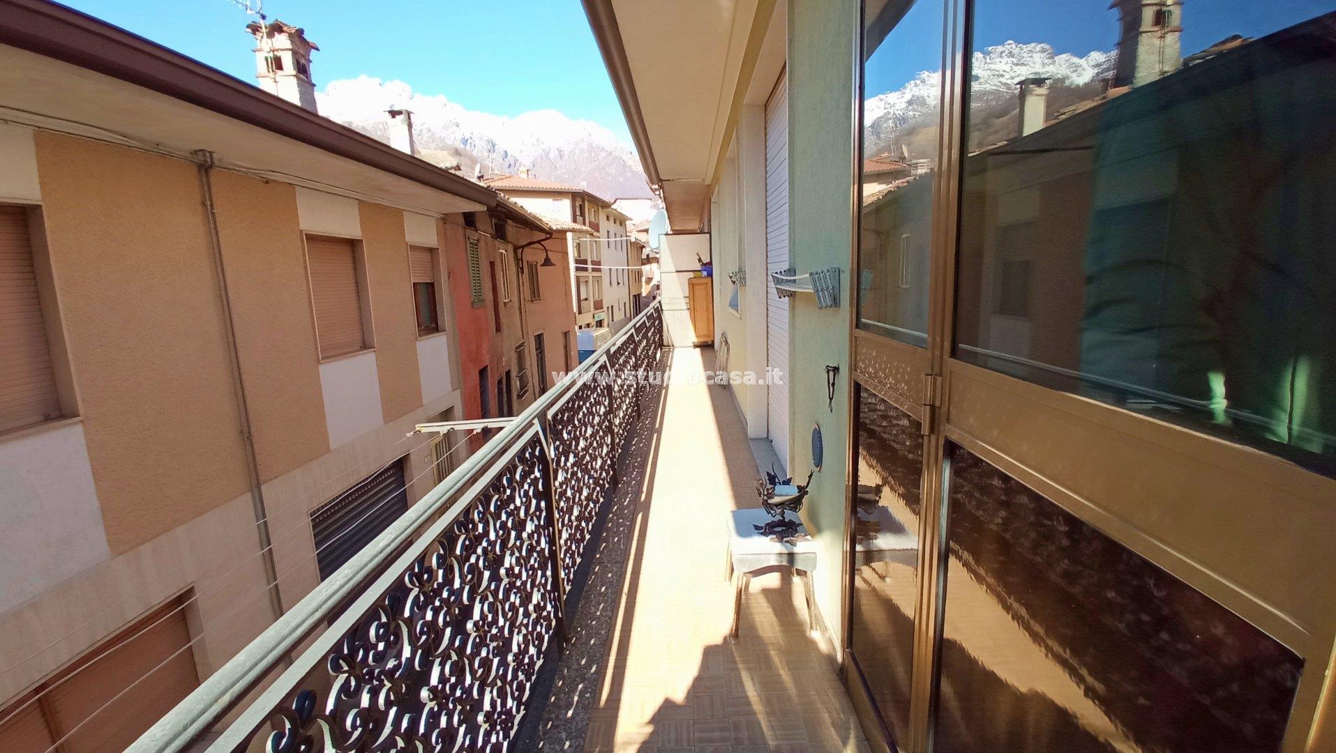Appartamento in vendita a Gorno