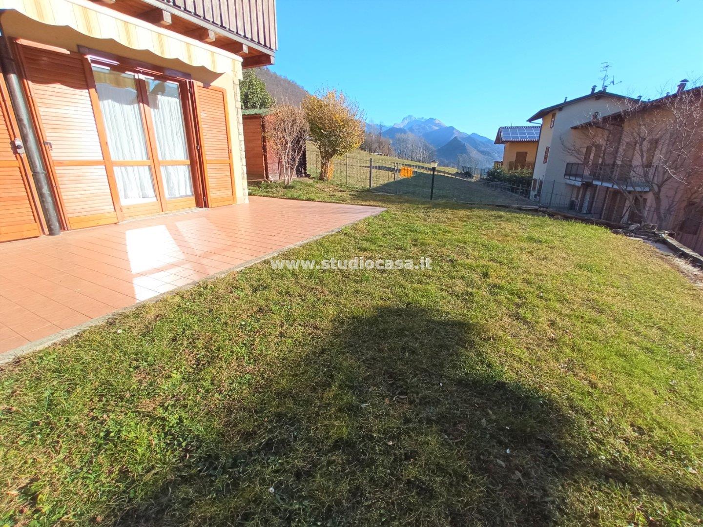 Appartamento in vendita a Parre