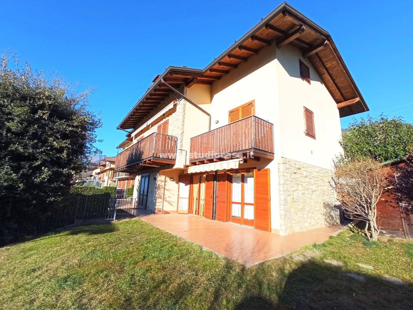 Appartamento in vendita a Parre