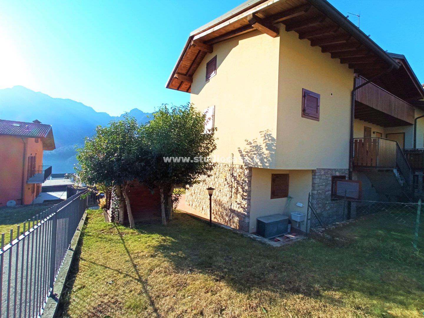 Appartamento in vendita a Parre