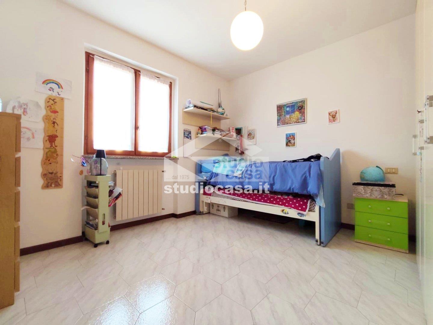 Villa a schiera di testa in vendita a Piario