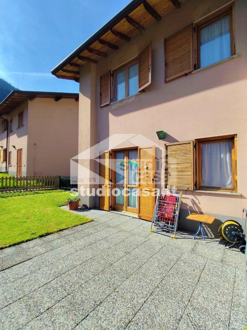 Villa a schiera di testa in vendita a Piario