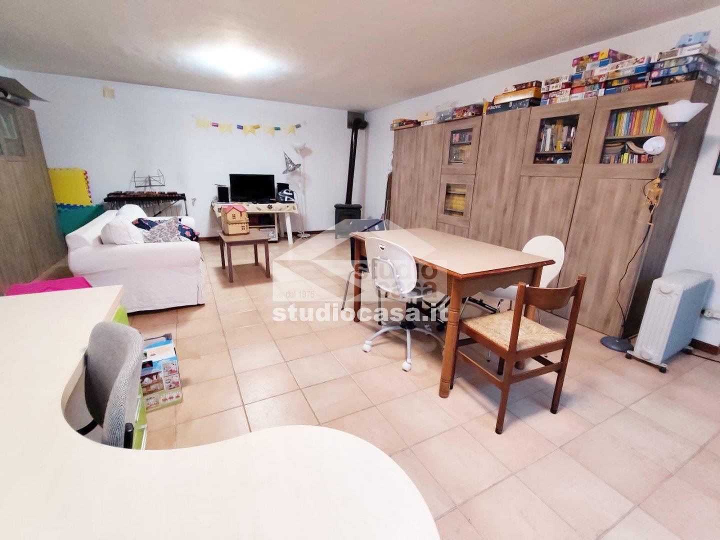 Villa a schiera di testa in vendita a Piario