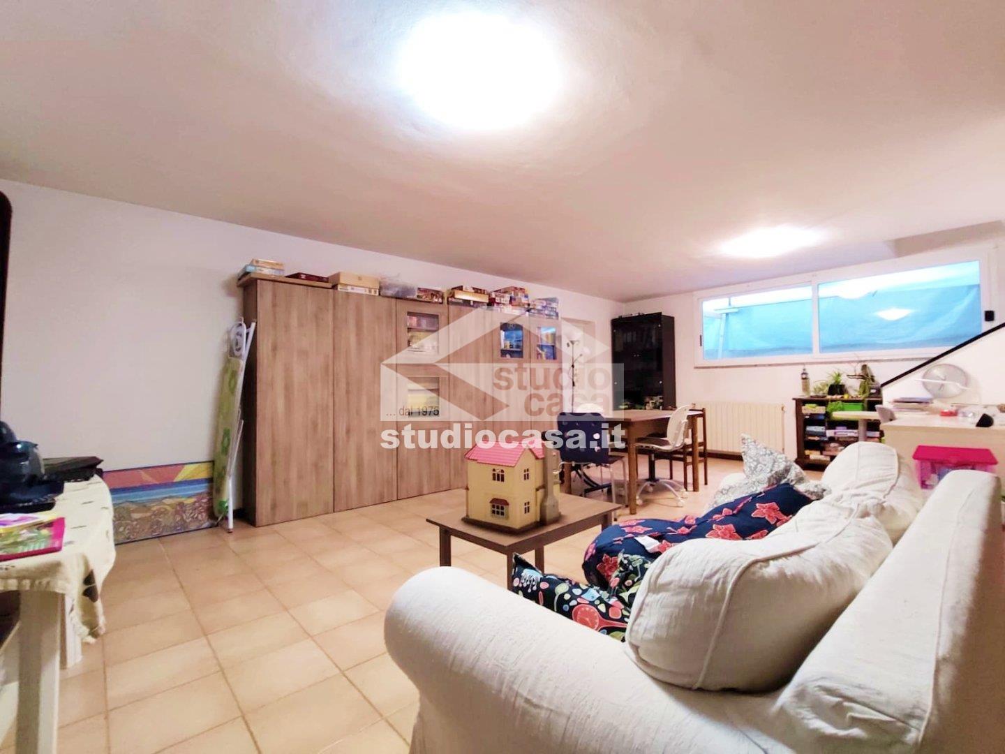 Villa a schiera di testa in vendita a Piario