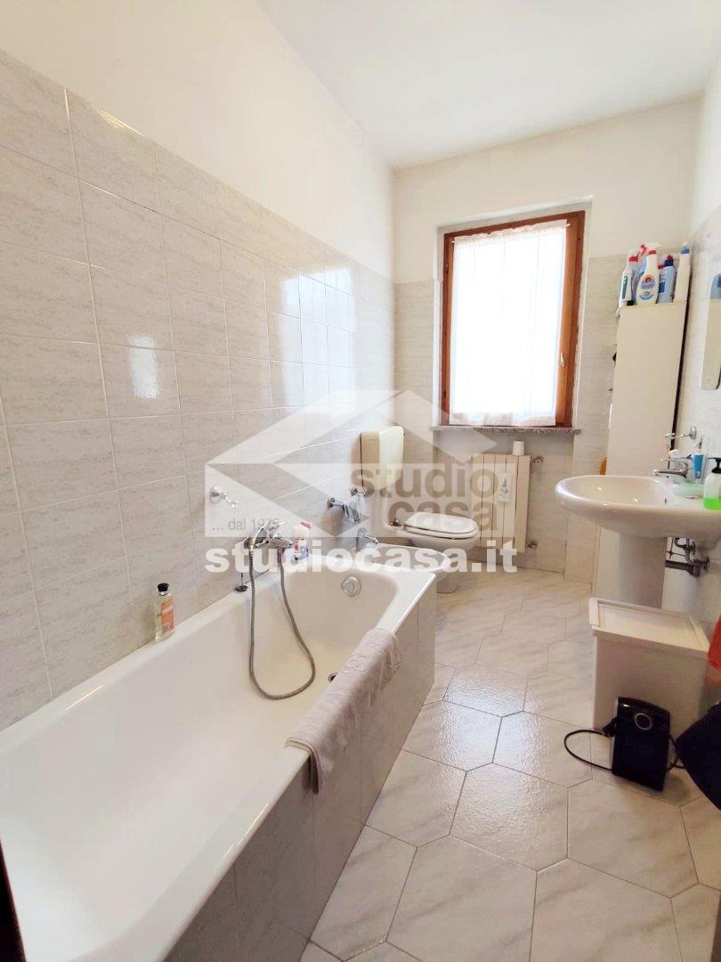 Villa a schiera di testa in vendita a Piario