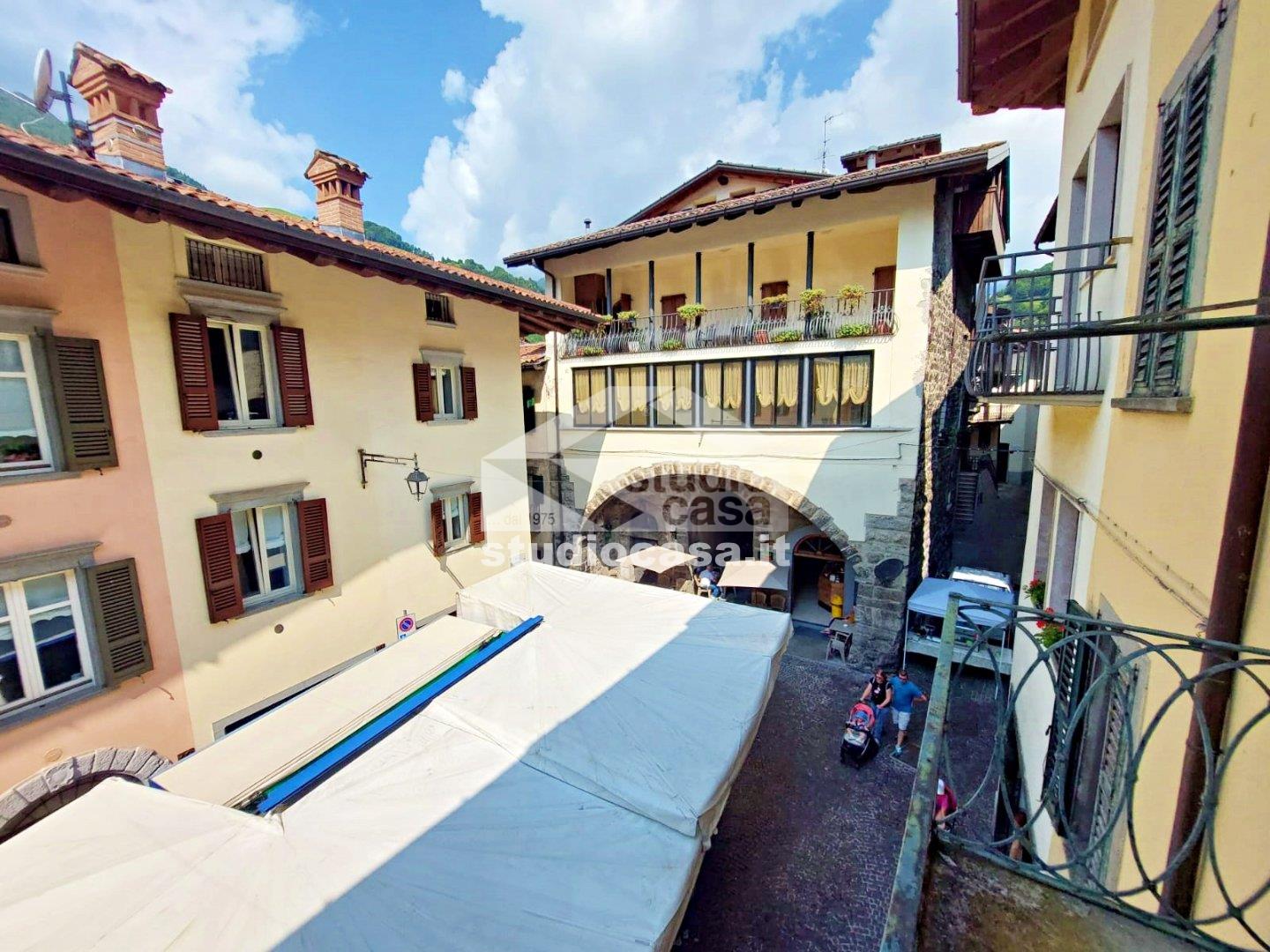 Casa Plurifamiliare in vendita a Ardesio