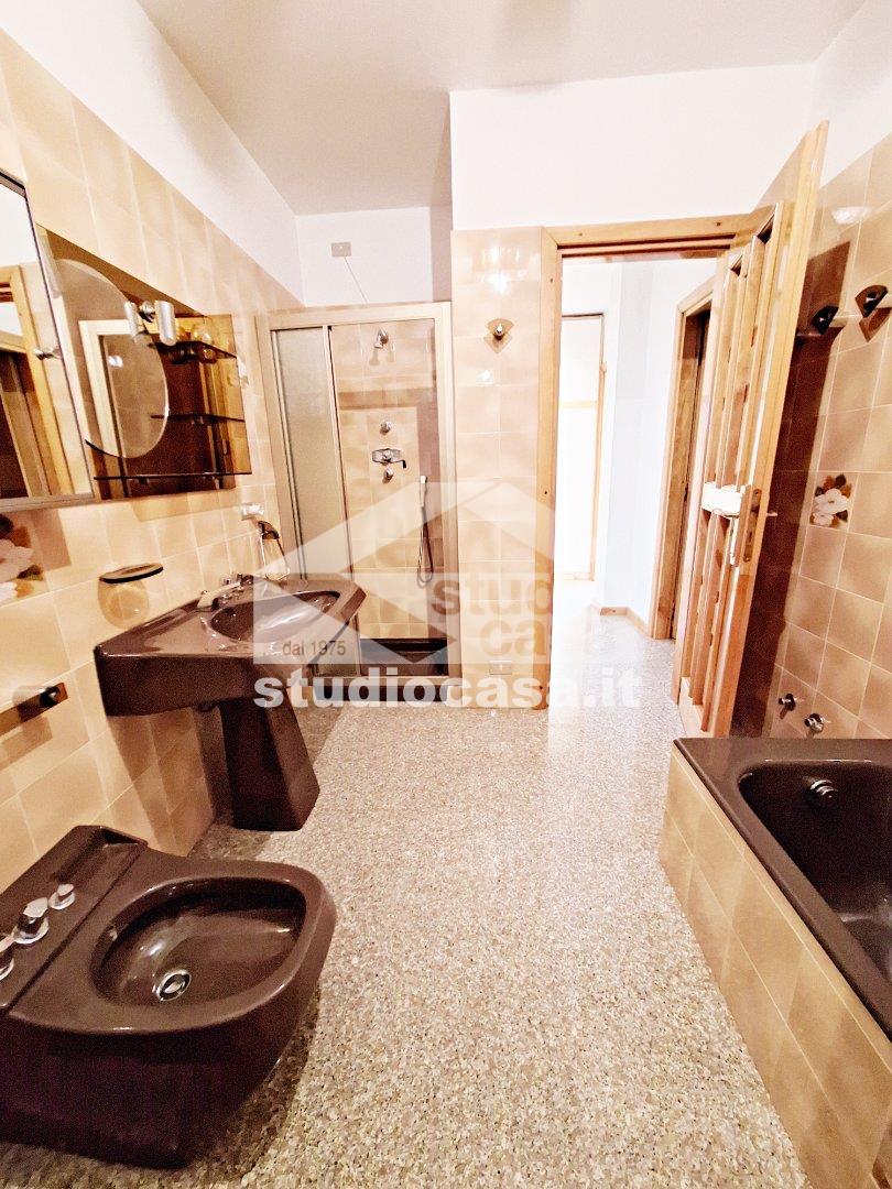 Villa Plurifamiliare in vendita a Onore