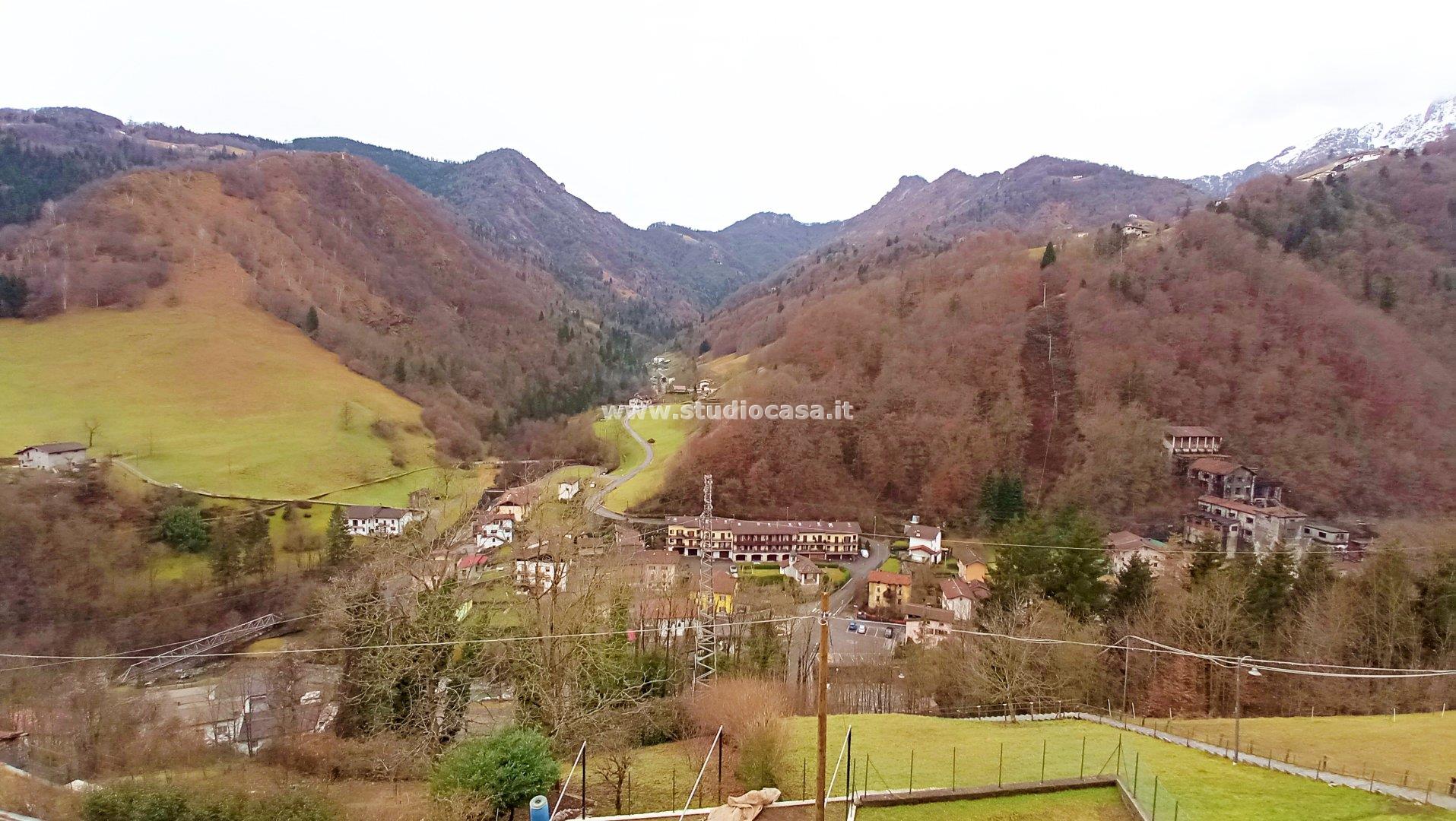 Appartamento in vendita a Gorno