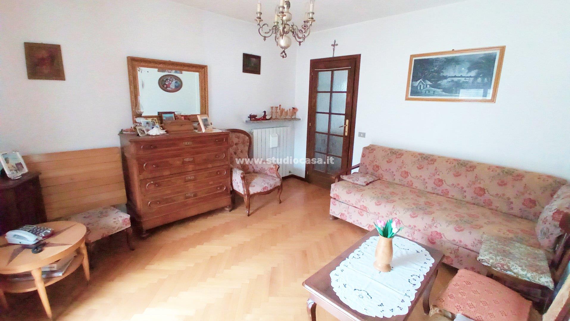 Appartamento in vendita a Gorno