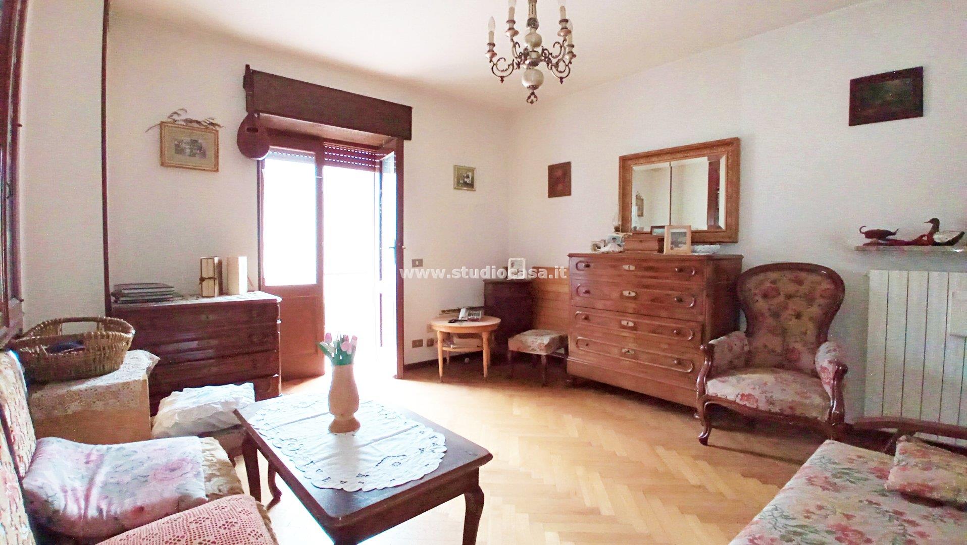 Appartamento in vendita a Gorno