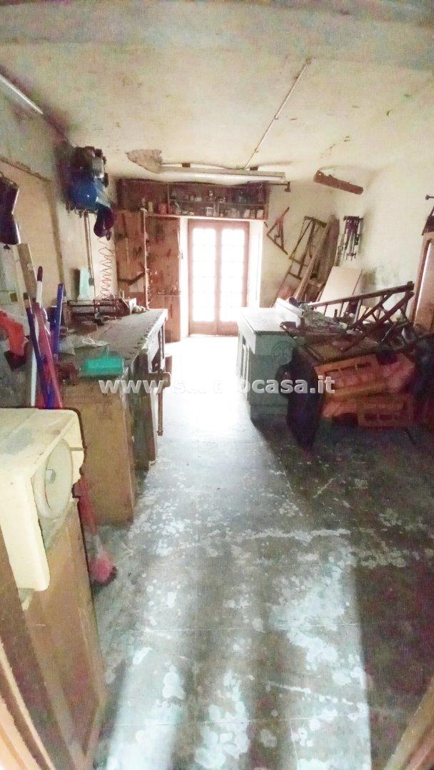 Appartamento in vendita a Gorno