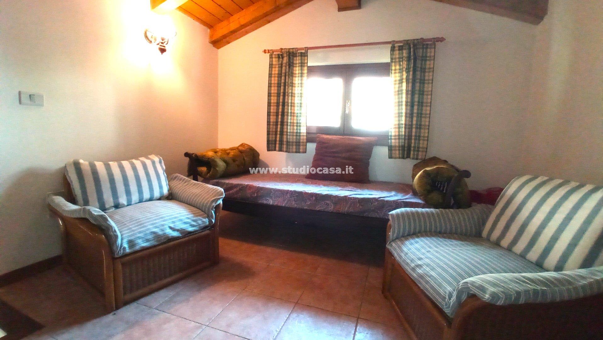 Appartamento in vendita a Gorno