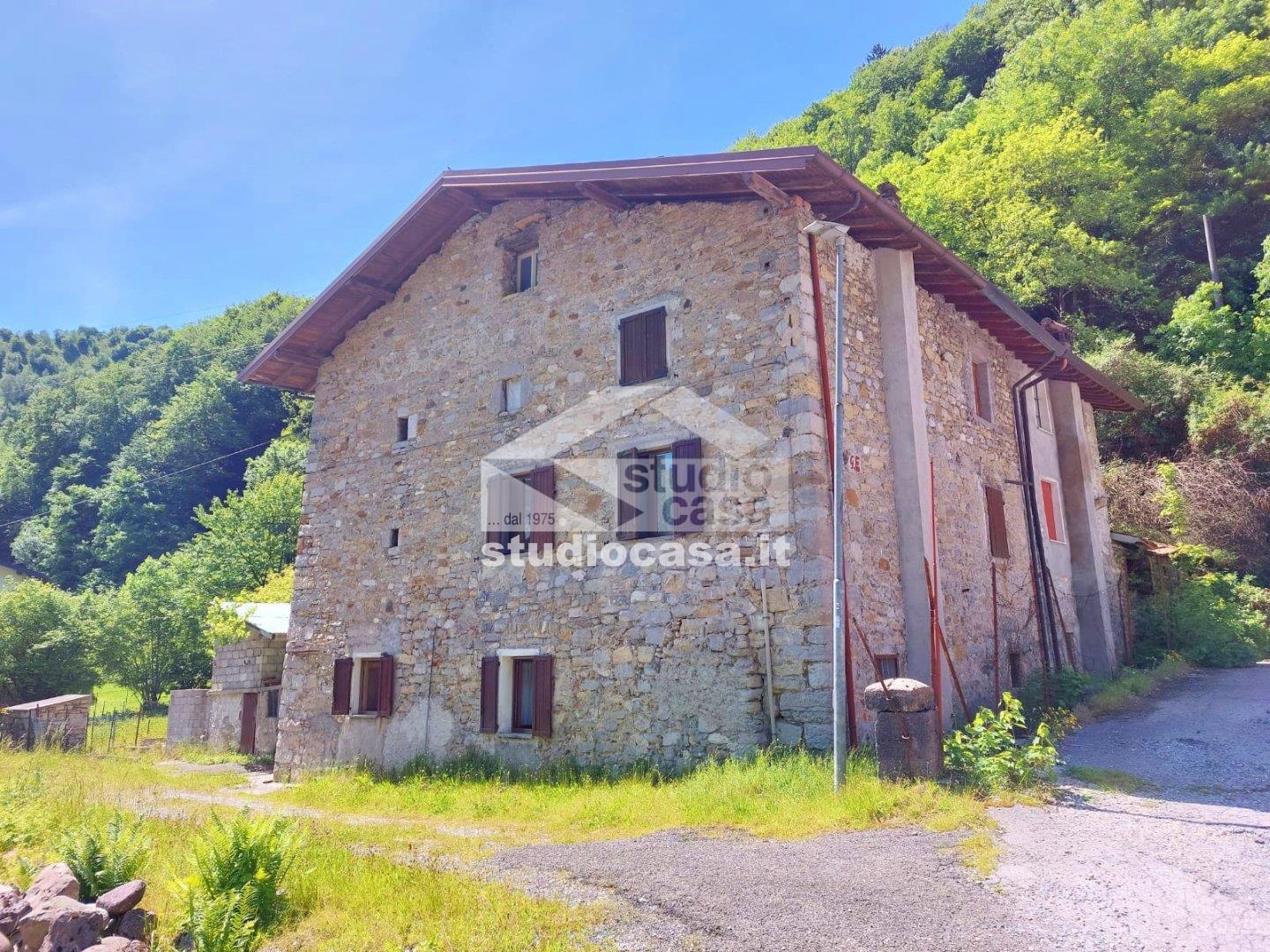 Casa Unifamiliare in vendita a Clusone