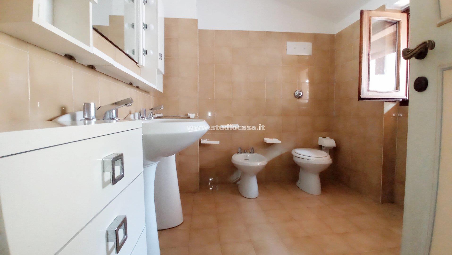 Casa Bifamiliare in vendita a Villa d