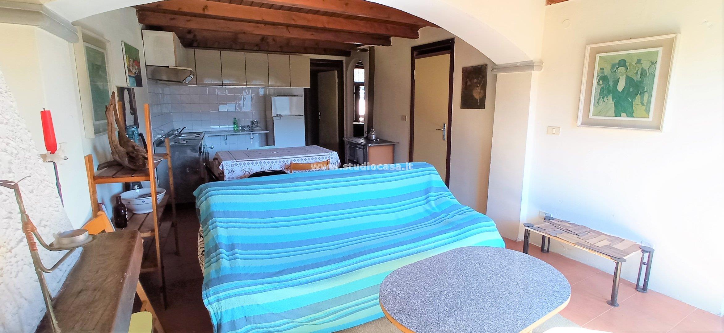 Appartamento in vendita a Gorno