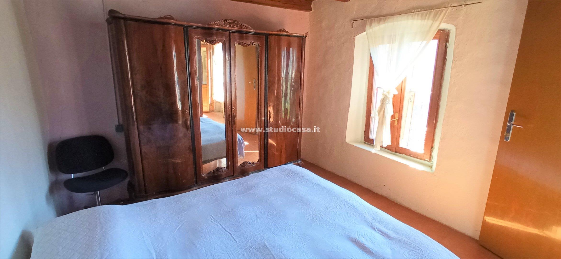 Appartamento in vendita a Gorno