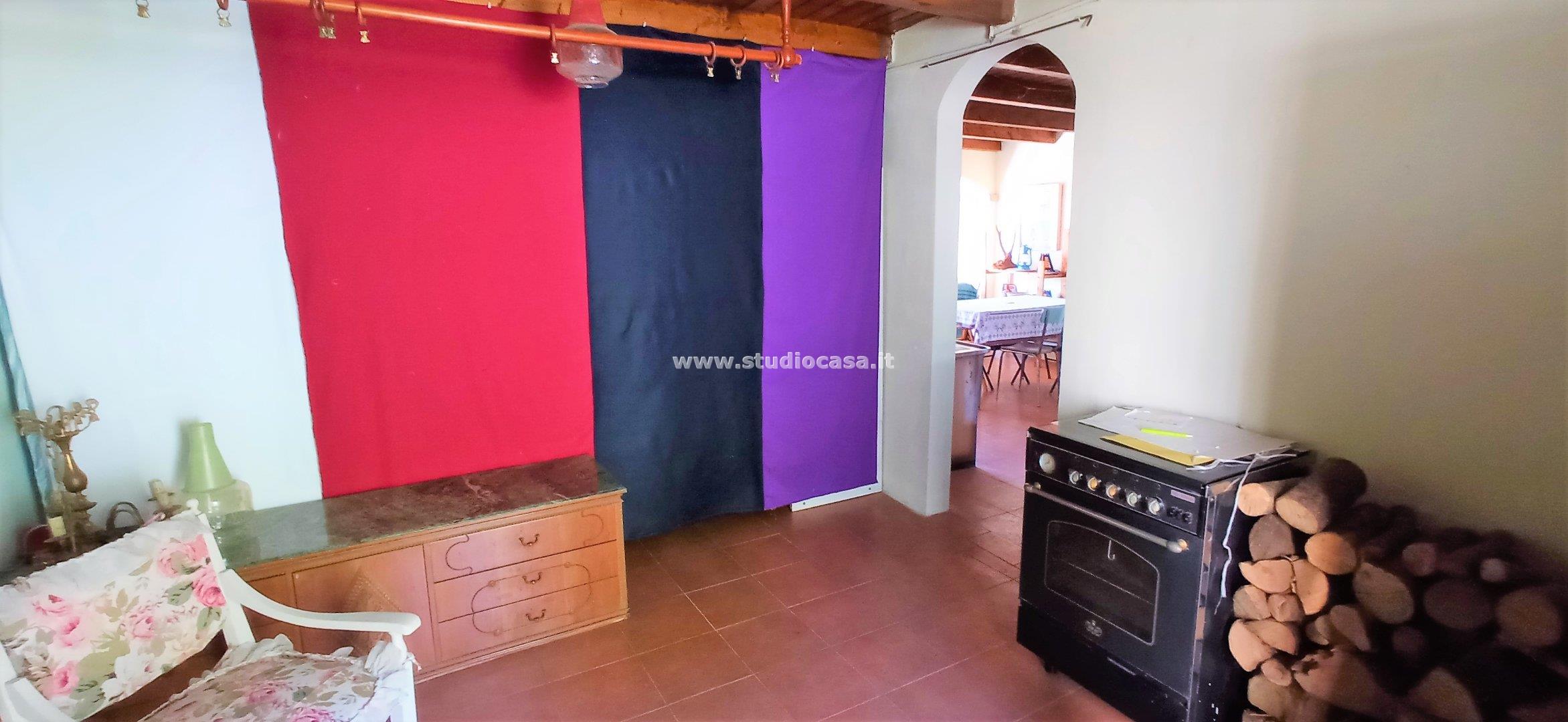 Appartamento in vendita a Gorno