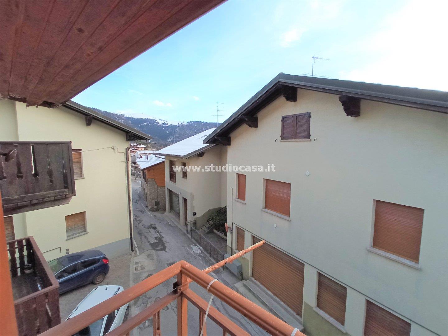 Appartamento in vendita a Castione della Presolana