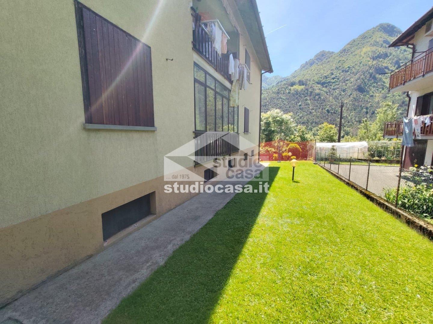 Appartamento in vendita a Parre