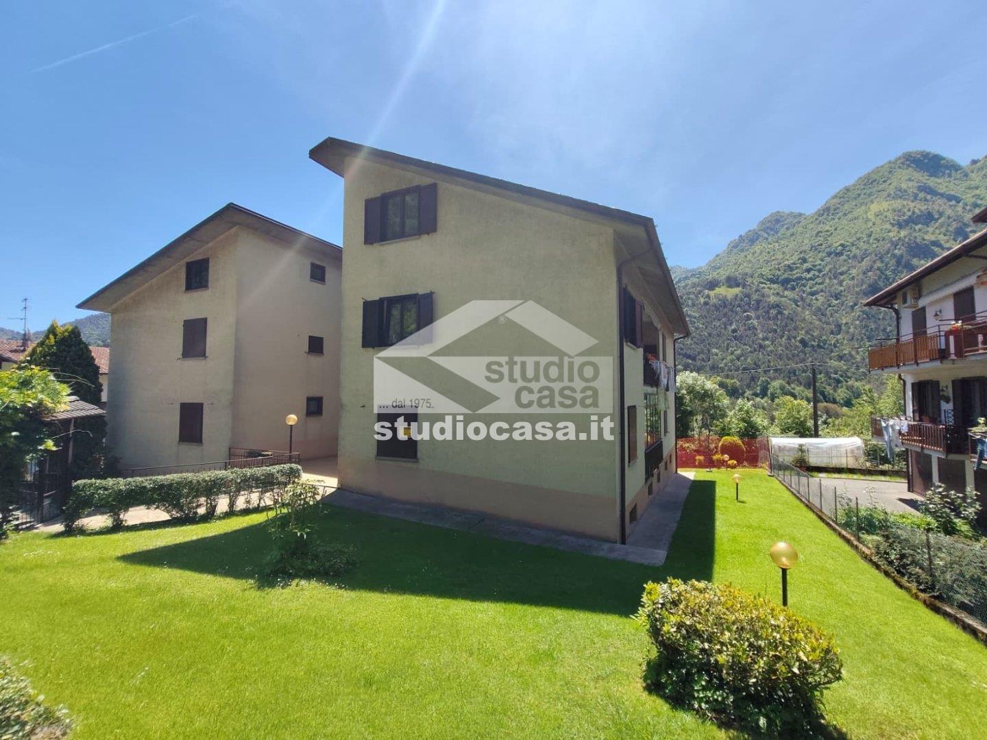 Appartamento in vendita a Parre