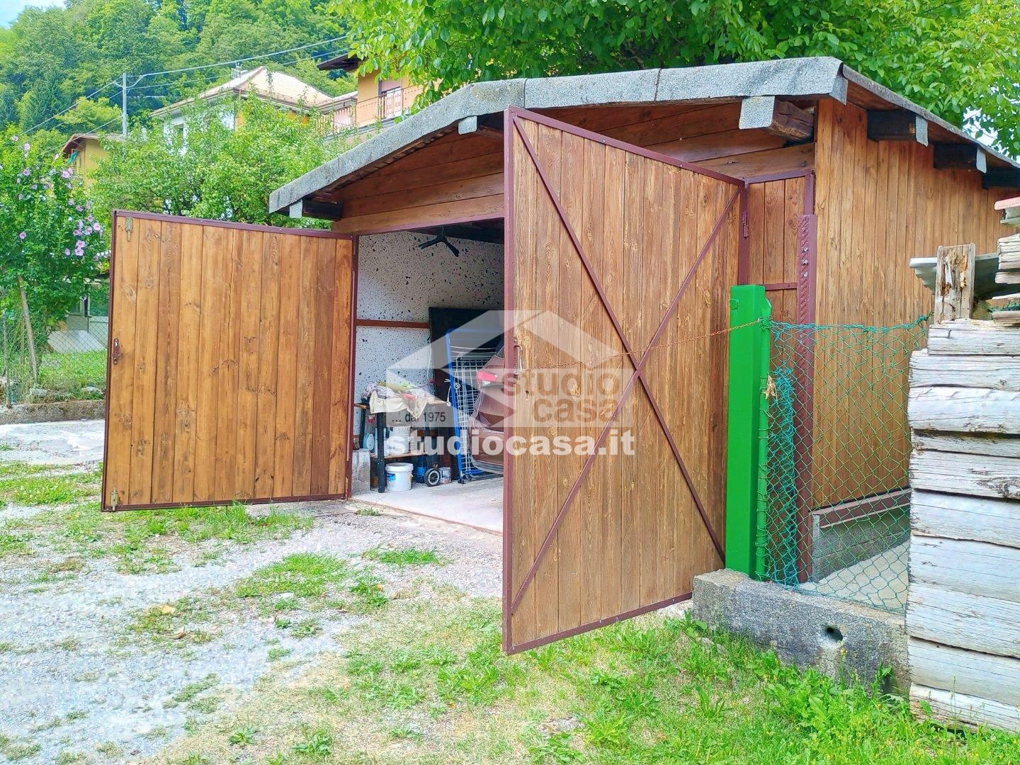 Appartamento in vendita a Gorno
