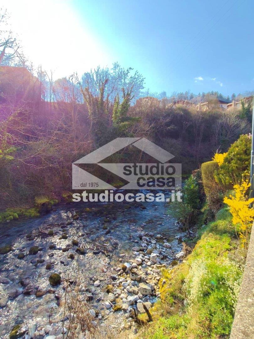 Appartamento in vendita a Ponte Nossa