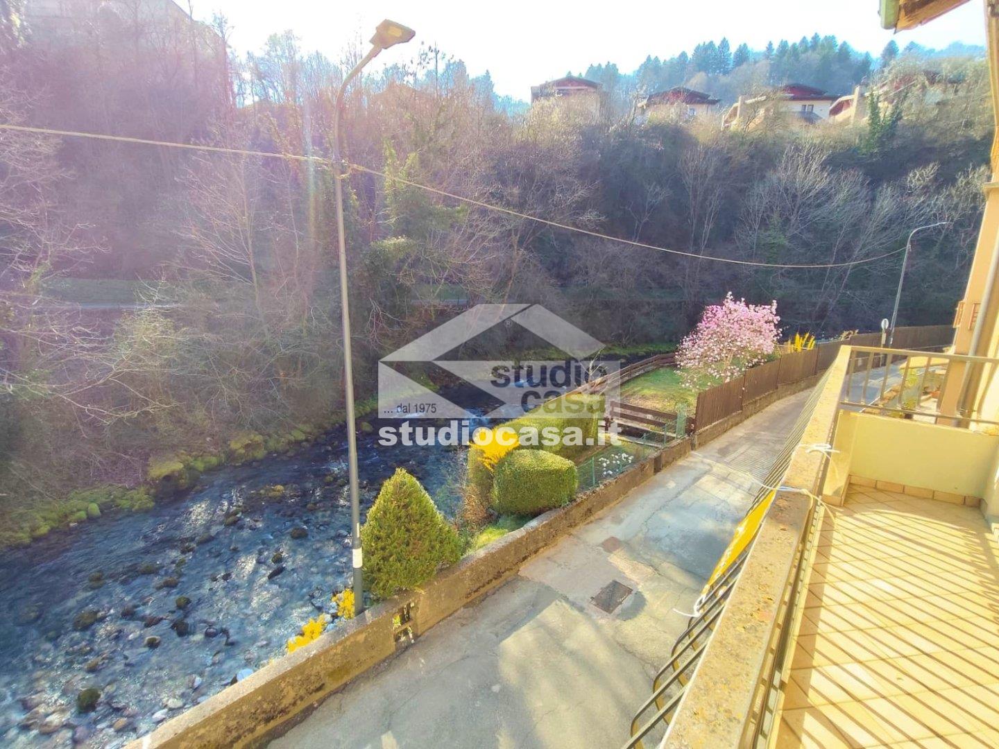 Appartamento in vendita a Ponte Nossa