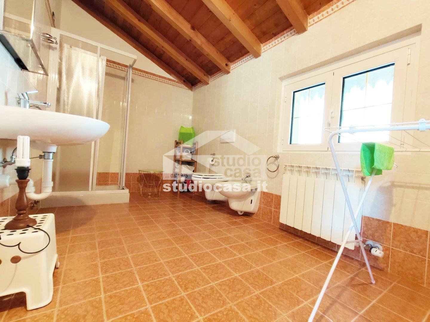 Casa Bifamiliare in vendita a Ponte Nossa