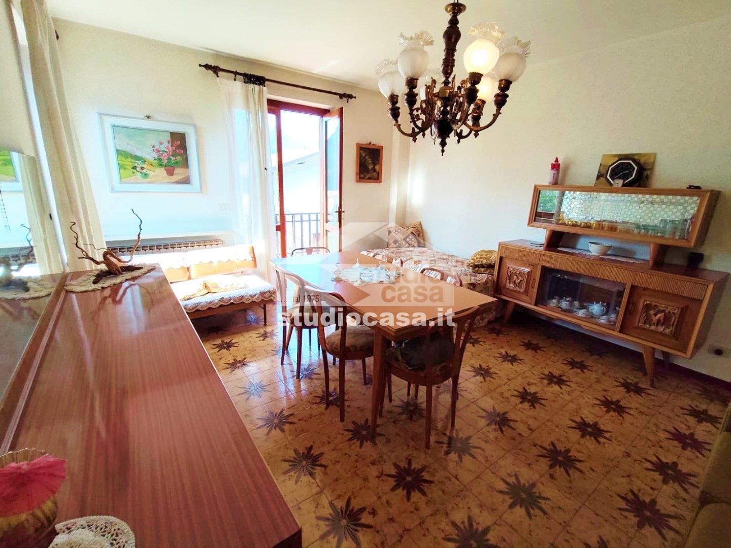 Appartamento in vendita a Parre