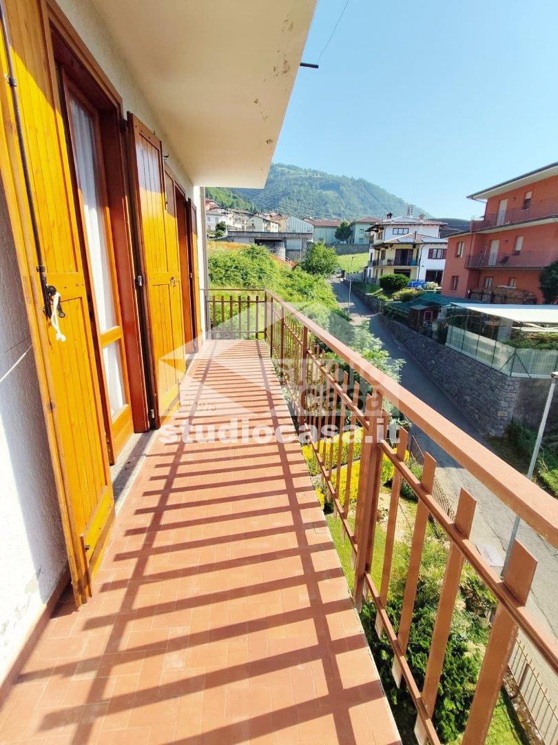 Appartamento in vendita a Parre
