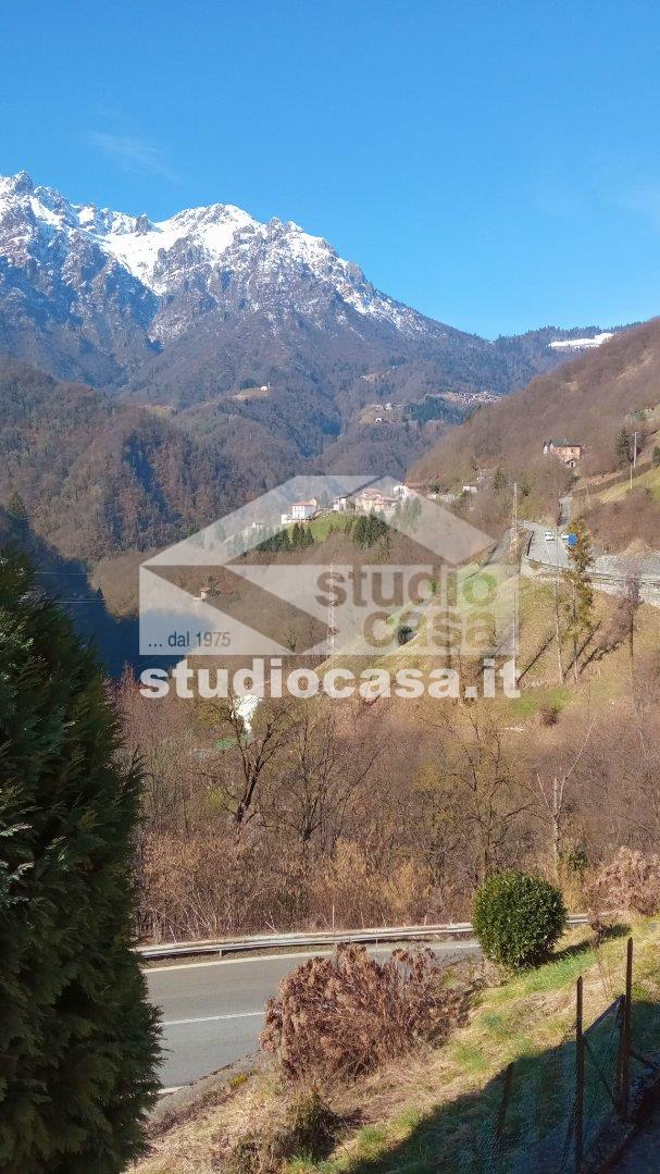 Appartamento in vendita a Gorno