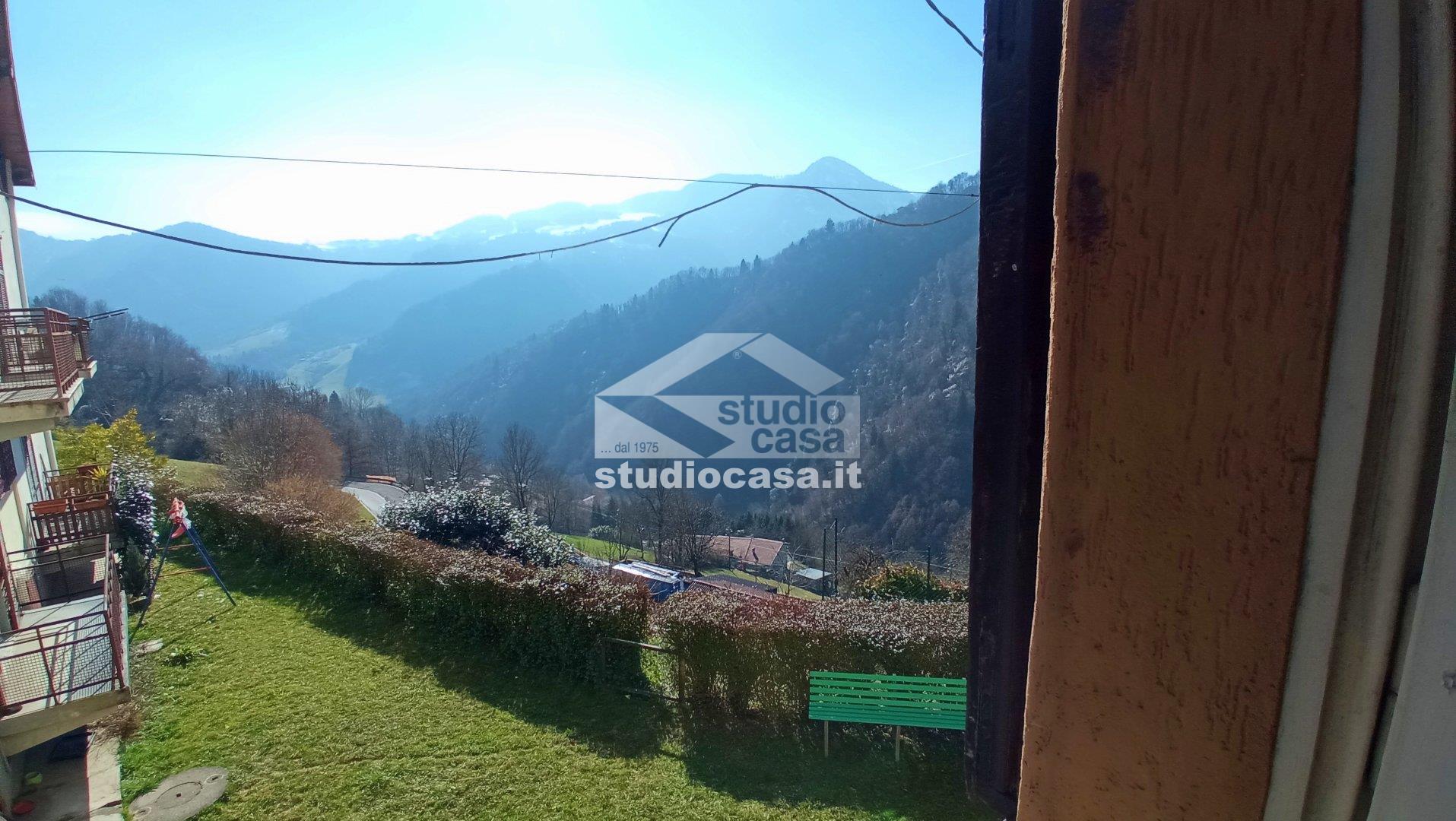 Appartamento in vendita a Gorno