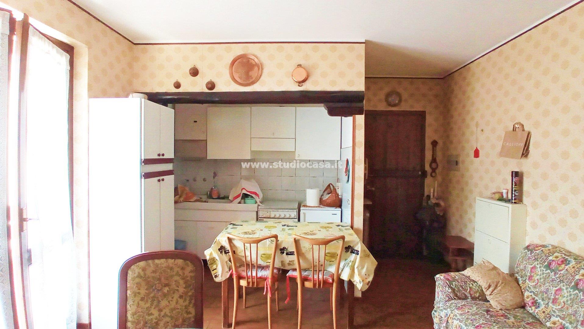 Appartamento in vendita a Parre