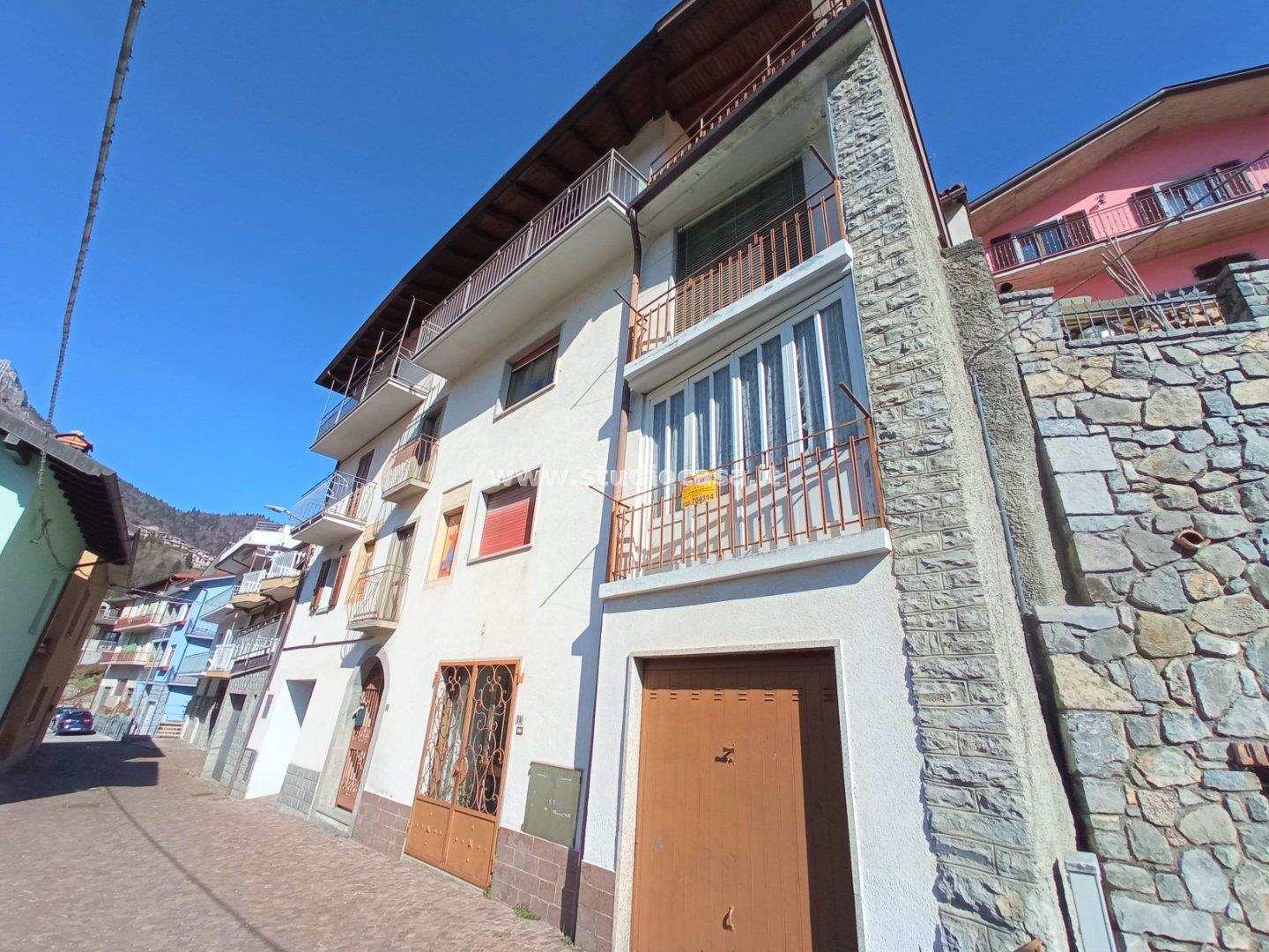 Casa Bifamiliare in vendita a Oneta