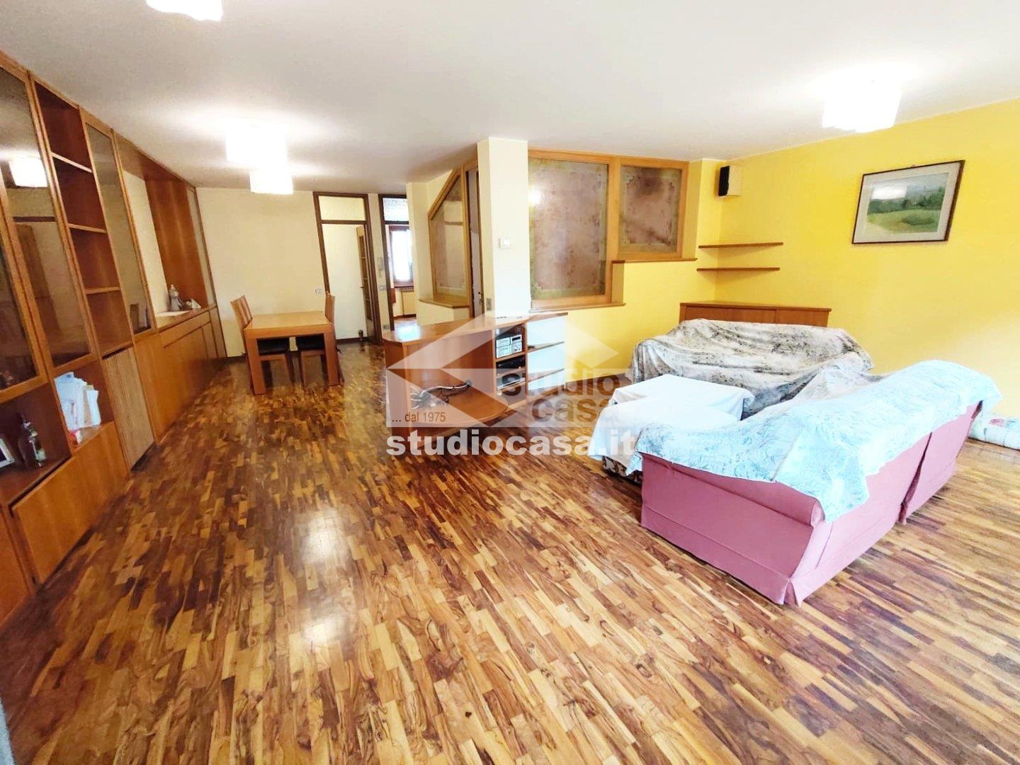 Casa Unifamiliare in vendita a Clusone