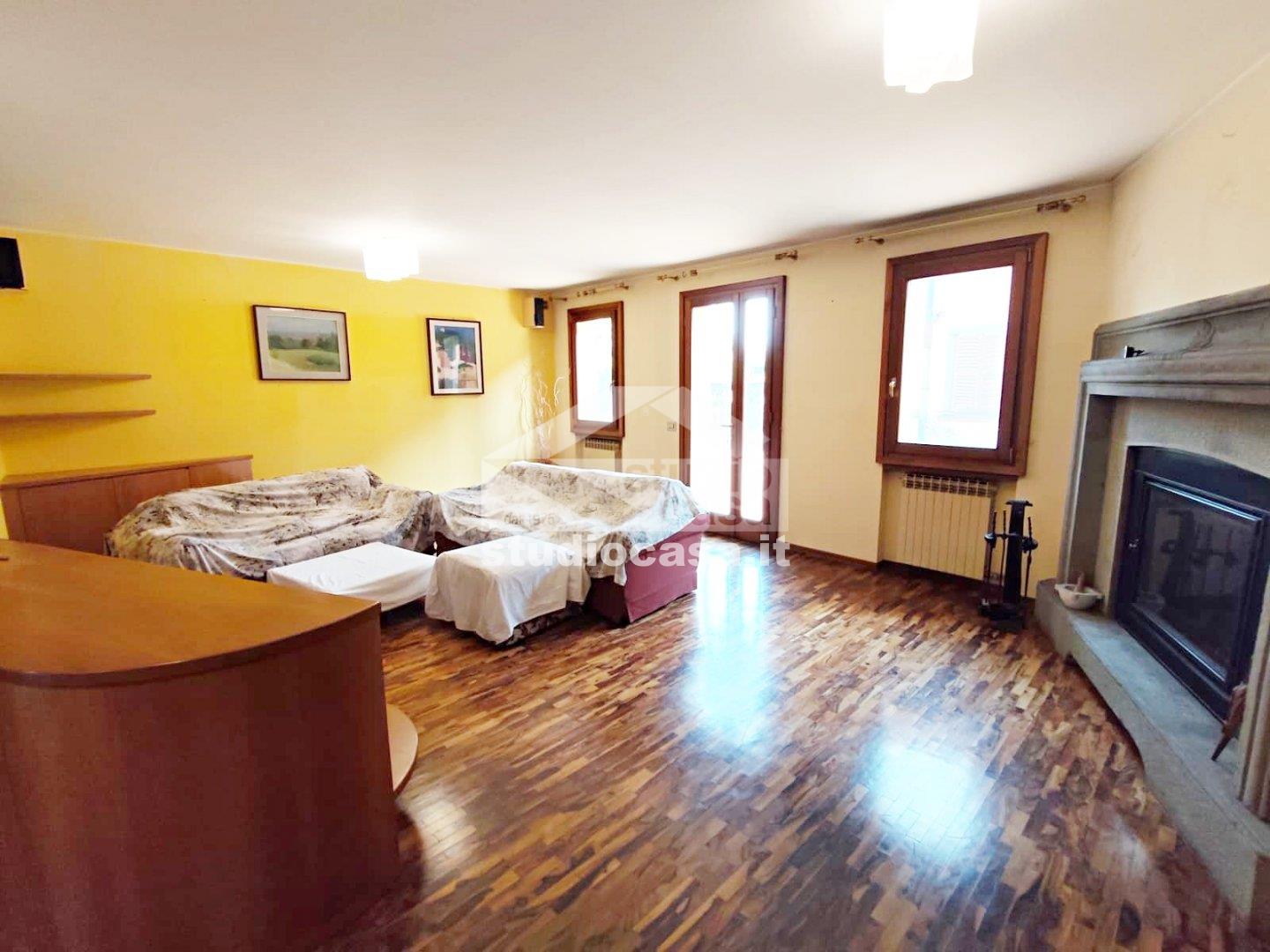 Casa Unifamiliare in vendita a Clusone