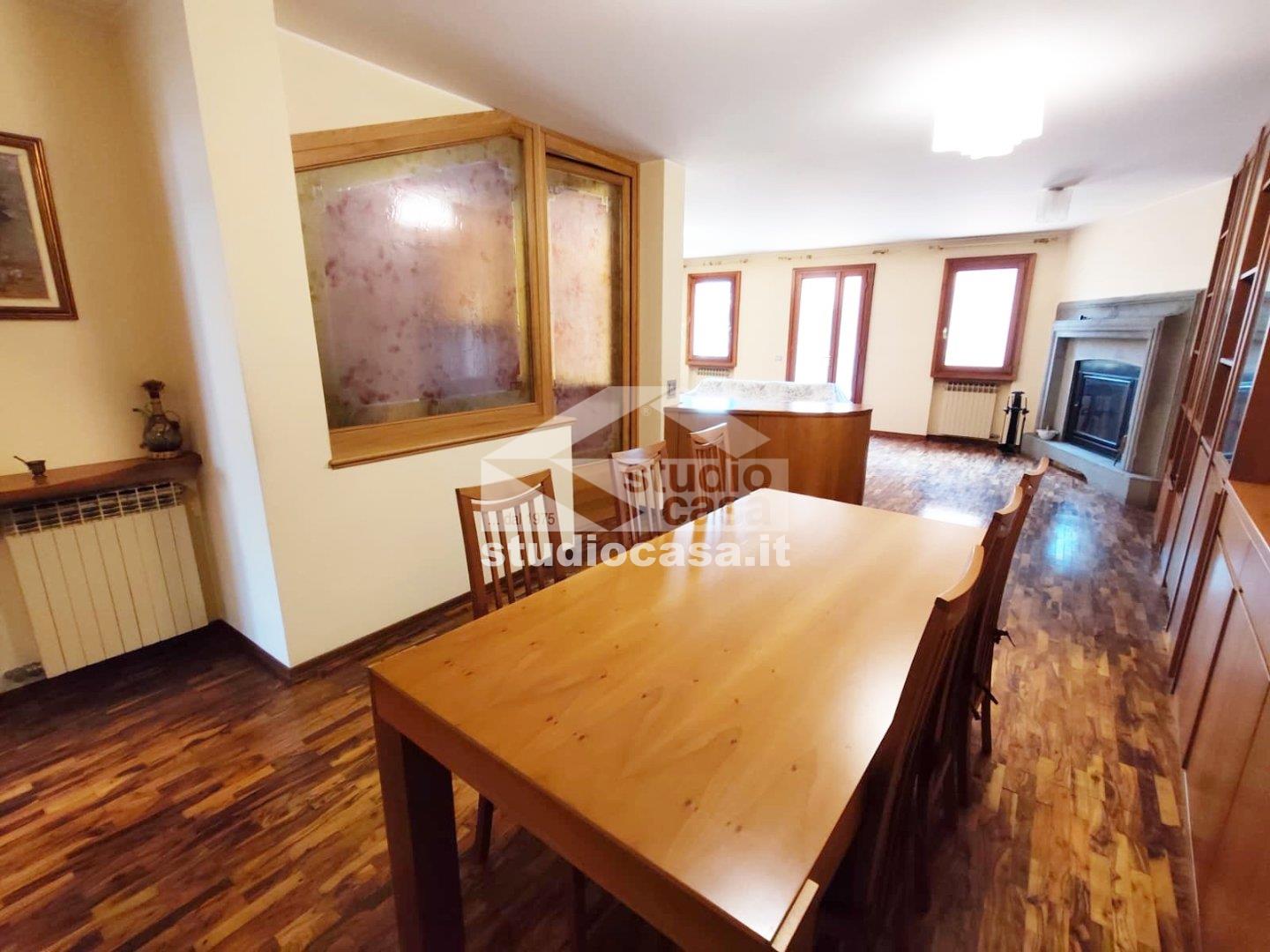 Casa Unifamiliare in vendita a Clusone