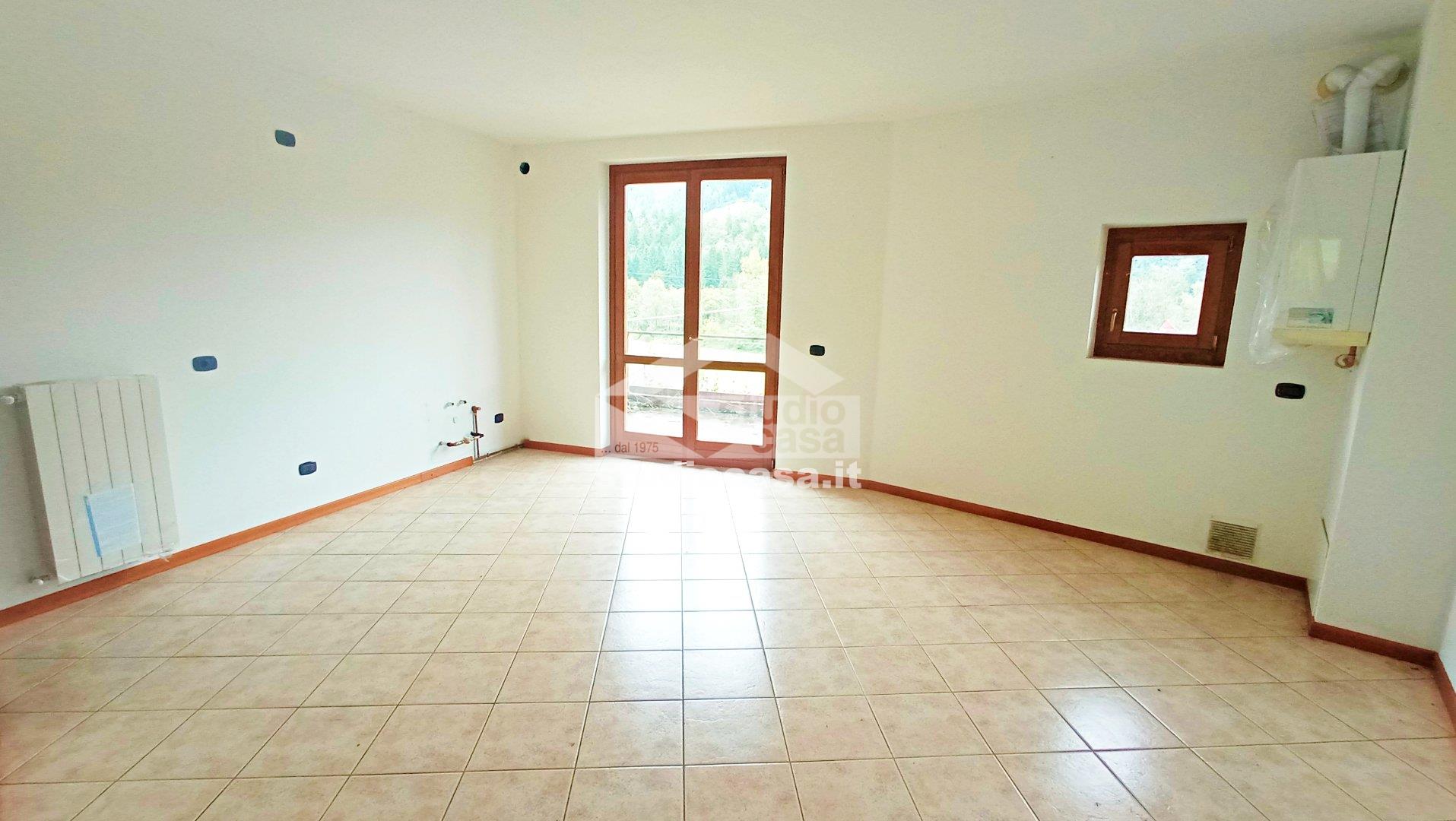 Appartamento in vendita a Parre